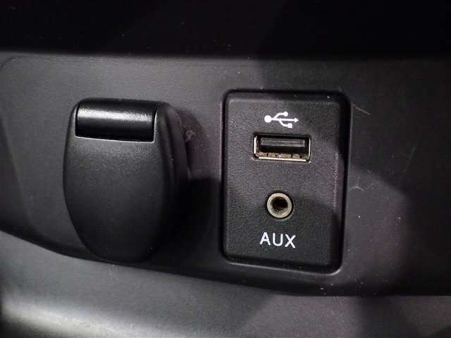USB電源つき♪　嬉しい装備ですね！