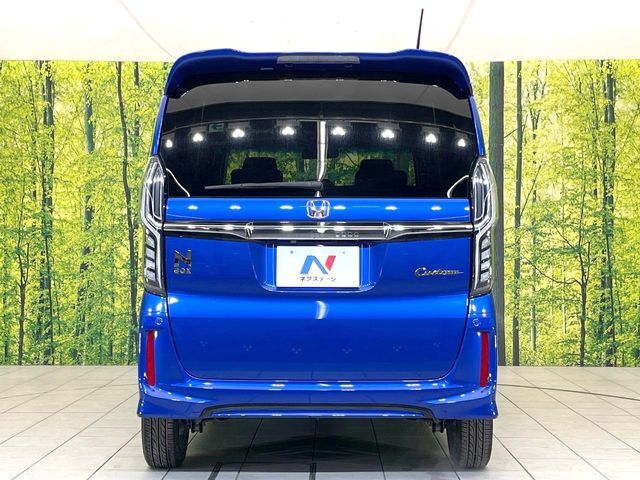 安心の最長10年・走行無制限保証（有償）をご用意。保証内容も充実はもちろん、無料点検＆オイル交換や、年中無休の全国・24時間ロードサービスも付帯されておりますのでご安心下さい。