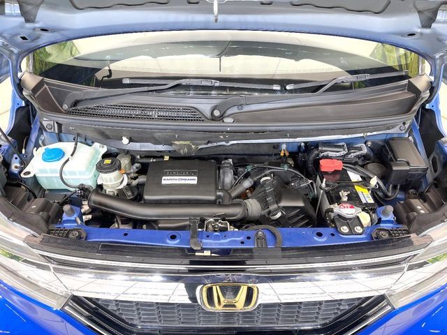 親切・丁寧な専門メカニックスタッフが応対！・車検・点検整備・事故等の修理などアフターサービスも安心。お車のカスタマイズもネクステージのサービススタッフまでご相談ください！