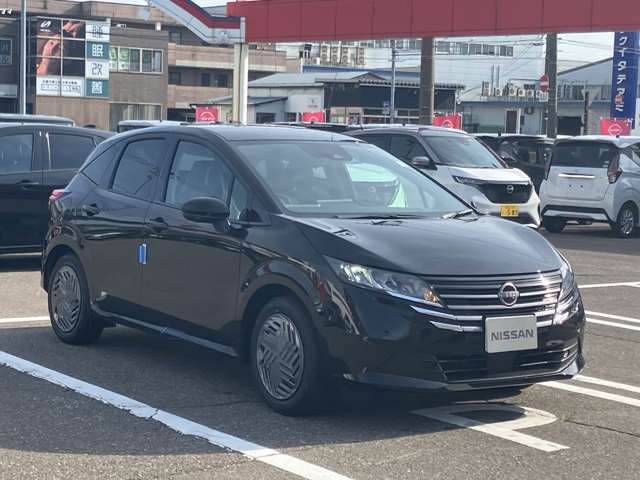 日産　ノートX FOUR 4WD入荷しました！