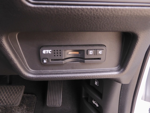 ◆ETC車載器　装備車◆今や必需品のETC！有料道路を利用する際にスムースに通過でき、わずらわしい料金支払いから開放されます！