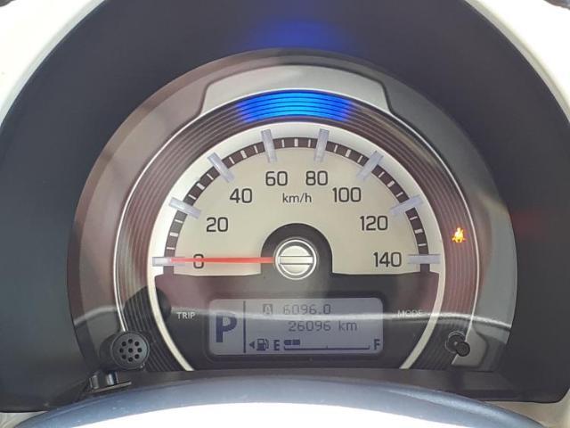 WECARSの展示場では実際に見て、触ってお車をお選びいただけます！知識の豊富な営業スタッフが様々なカーライフをご提案いたします！