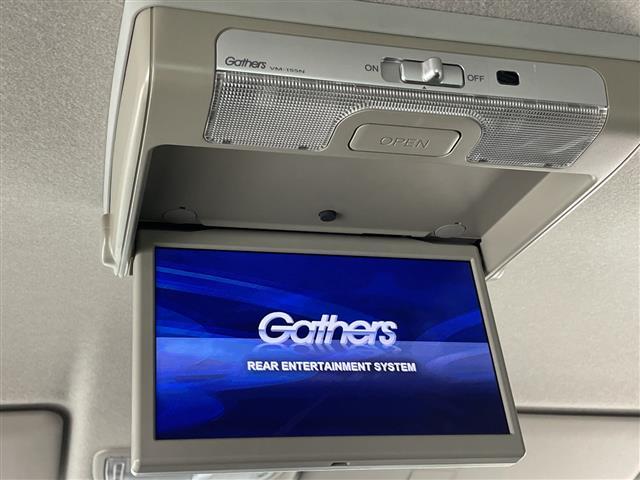 【後部座席操作部】後部座席を快適に過ごしていただくための便利な装備が付いています！