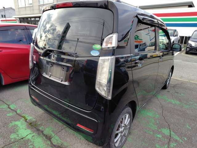 外装はボディコーティング施工車でしたので、クリア剥がれなど無く綺麗な状態です！再度施工していただければ、ツヤが持続します！