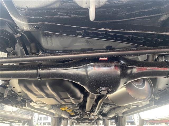 届出済 未使用車販売だけでなく、買取、下取、車検、メンテナンス、保険もバッチリ！お客様のトータルカーライフをしっかりサポートいたします。