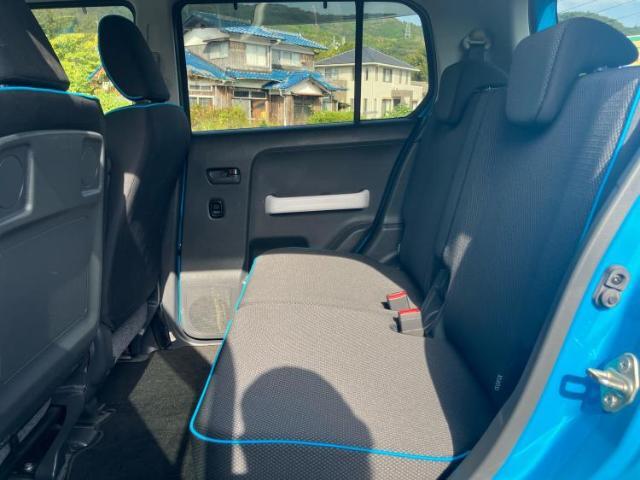 WECARSでは各商談席に大型モニターをご用意しております！見やすい大画面でゆったりと全国の在庫をご覧いただけます！是非ご来店お待ちしております！