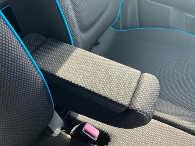 国産車から輸入車まで多様なお客様のニーズのお応えできるように、全国規模で豊富な在庫展開！車のことならWECARSへ！