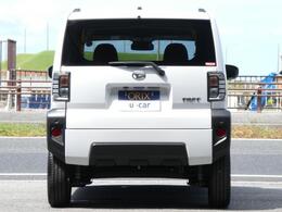 ワイパー付きで雨の日の視界も良好です♪