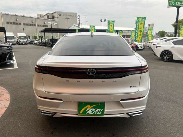 車両の装備であったり、オプションなどもご説明させていただきます。