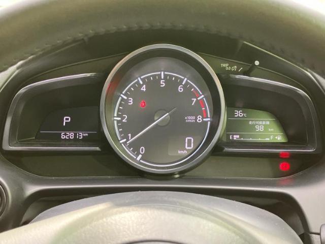 WECARSの展示場では実際に見て、触ってお車をお選びいただけます！知識の豊富な営業スタッフが様々なカーライフをご提案いたします！