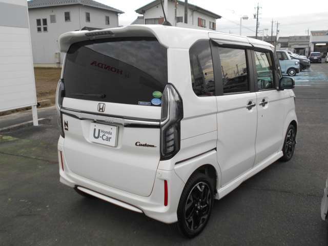 引き締まったリアデザイン。