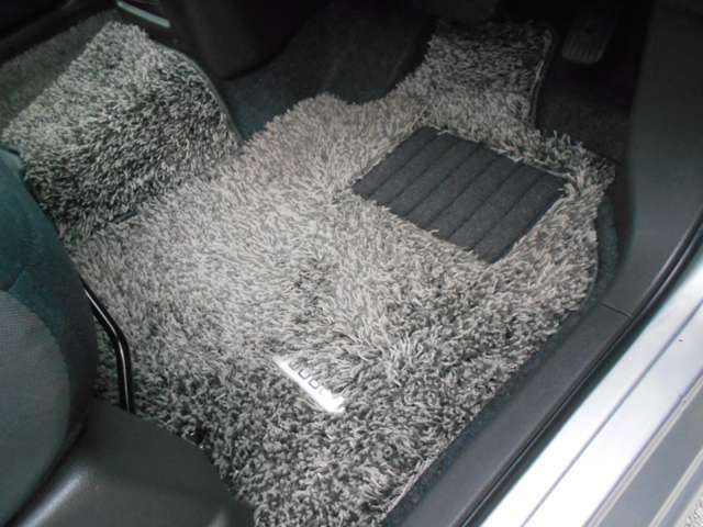 日産純正フロアマット付きです！