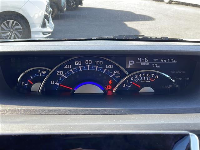 【スピードメーター】メーターがシンプルで見やすく運転しやすいですね！