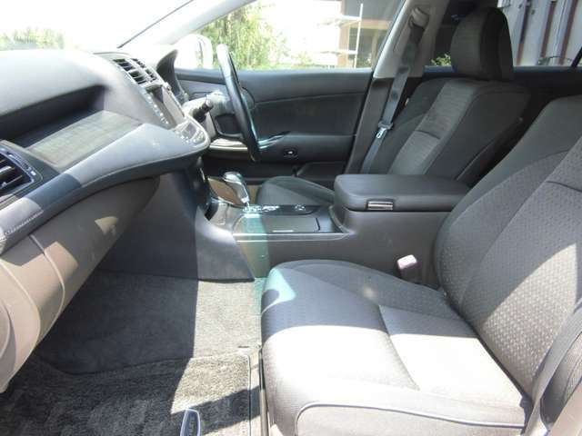 車内の細かい部分でもキレイな良品を取り揃えております！