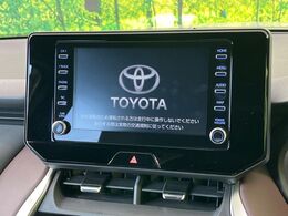 【純正ナビ】人気の純正ナビを装備。オーディオ機能も充実しており、Bluetooth接続すればお持ちのスマホやMP3プレイヤーの音楽を再生可能！毎日の運転がさらに楽しくなります！！