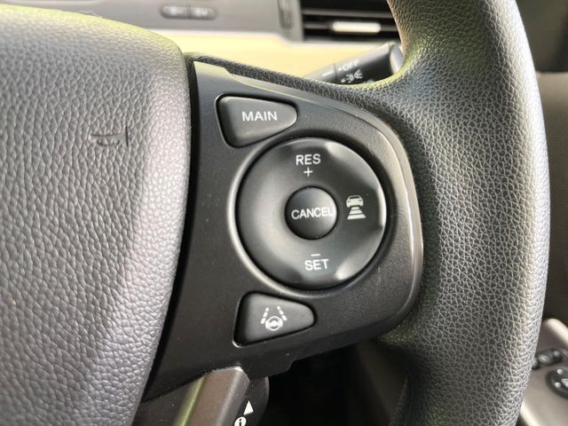 【アダプティブクルーズコントロール】高速道路での長距離走行が楽に！！自動で速度を保つクルーズコントロールが、衝突軽減システムと連携し、前方の車両を感知して車間を保つように速度調節してくれます！！