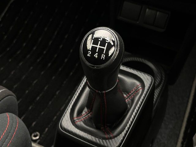 【フロア5速MT】走りの6速MT！！スポーティーな走行をお楽しみいただけます♪
