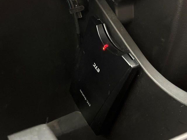 【ETC】高速道路の料金所をストレスなく通過！話題のスポットやサービスエリアに多い「スマートIC」利用時は必須のアイテムです。当店でセットアップを実施、ご納車当日からすぐにご利用いただけます！