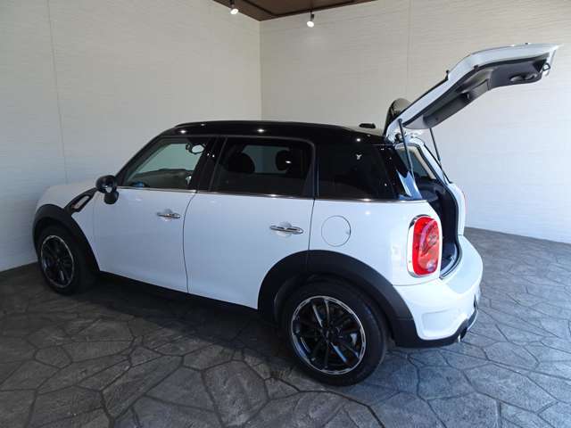 オンライン商談はじめました。来店前にお電話によるお車の事前チェックんなどに活用いただきますと便利でございます。もちろん来店せずにそのままご契約することも可能でございます。