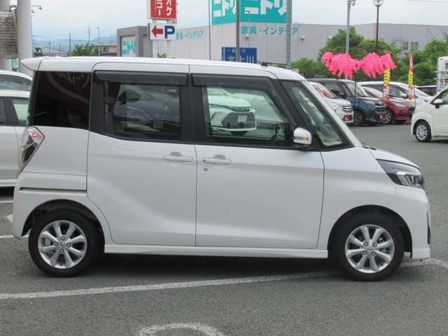 店内にキッズスペース完備しております。お子様連れでも目の届く範囲で安心してお話する事が出来ます！