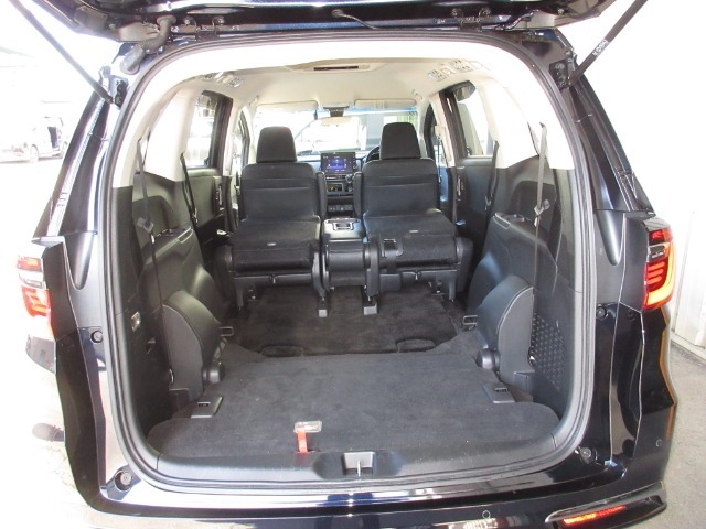 内装、外装、エンジンルームの隅ずみまでクリーニングを実施してお渡しします！プロが仕上げをしましたからピッカピカですよ～！点検整備もきっちり実施いたします。