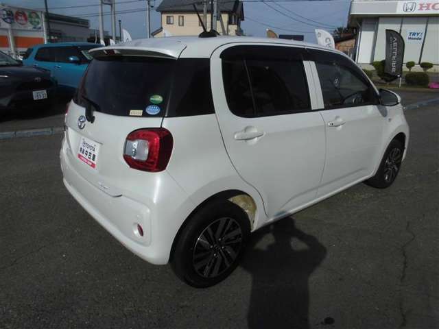 アイドリングストップ機能がついているので、停車時にエンジンを止めて燃料消費を抑えます。環境にもお財布に優しいですね♪