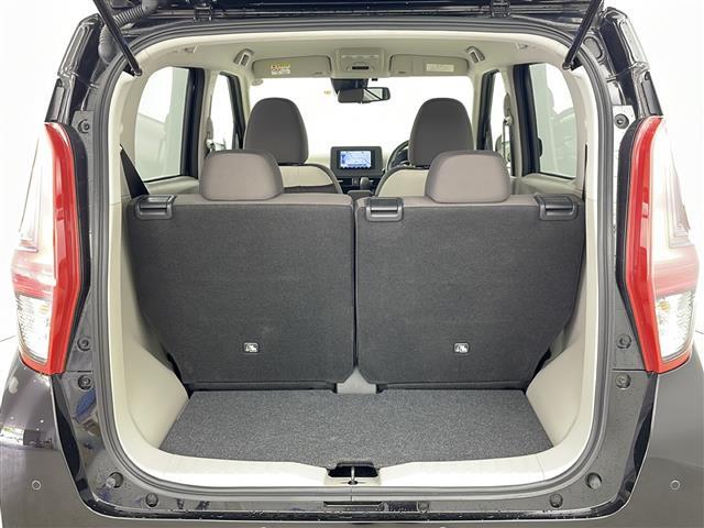 【トランク】積み込みやすくて、たっぷり積める荷室です。シートアレンジできるものは、乗車人数と荷物の量や大きさによってシートを動かすことができるので、より快適なドライブが可能です！