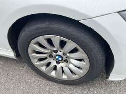 BMWの優れたパフォーマンスを充分引き出し、カーライフを満喫していただくため、当社はサポート体制を充実させお客様のニーズにお応えしております。