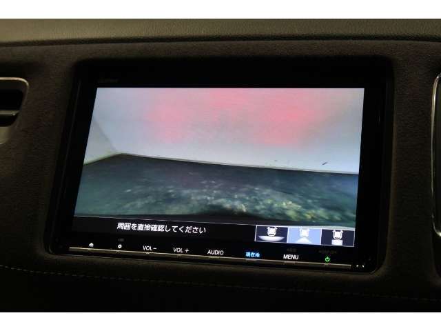 ◆◆バックカメラの画像です。車庫入れの安心感がアップしますね☆