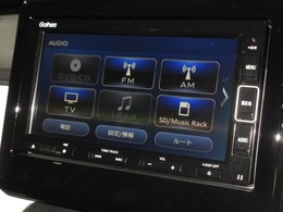 ナビゲーションはギャザズメモリーナビ（VXM-224VFi）を装着しております。AM、FM、CD、DVD再生、Bluetooth、音楽録音再生、フルセグTVがご使用いただけます。