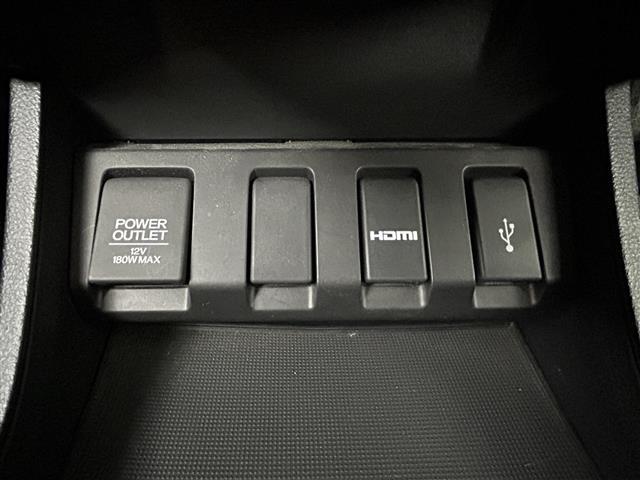 【運転席操作部】快適なドライブを楽しむための機能が装備されています！運転席から触れるので、使いやすいです！除菌プランいれていただくと、さらに清潔で安心していただけます！