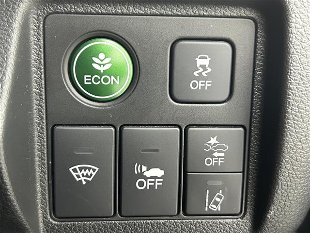 【運転席操作部】快適なドライブを楽しむための機能が装備されています！運転席から触れるので、使いやすいです！除菌プランいれていただくと、さらに清潔で安心していただけます！