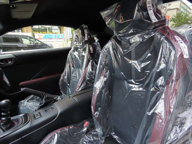 ●運転席シート状態となります。内装状態良好の1台です！是非一度現車確認にご来店下さいませ！現車状態、必見の価値有りの1台です！！
