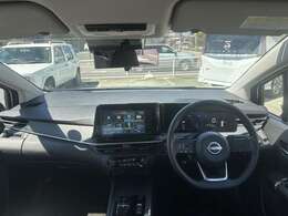 視界の良さなど、いつでも安心して運転できるようにドライバーをサポートします。