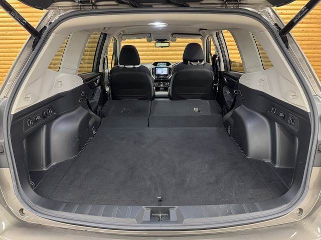 広々としたラゲッジルームは日常・レジャーに活躍する事間違いなし。いかがでしょうか。