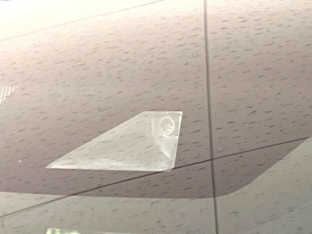 【トヨタセーフティセンス】走行中に前方の車両等を認識し、衝突しそうな時は警報とブレーキで衝突回避と被害軽減をアシスト。より安全にドライブをお楽しみいただけます。