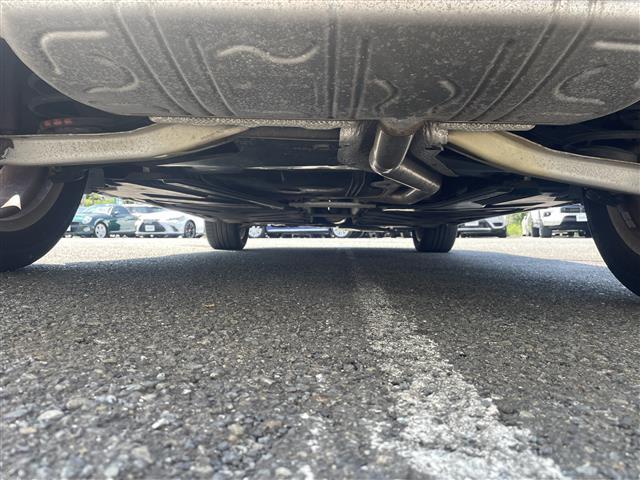 気になる車はすぐにお問い合わせください！画面右側の0066から始まる無料ダイヤルからお問い合わせ下さい！専門スタッフがお車のご質問にお答えいたします！