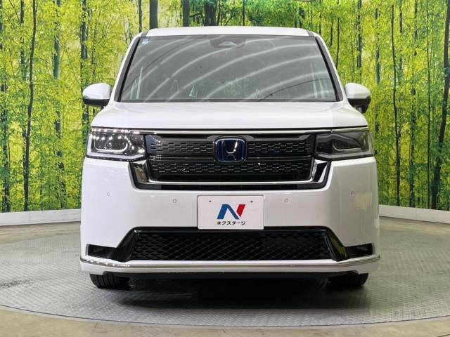 弊社では、全車『修復歴なし』のお車のみ取り扱っております。専任バイヤーによる厳選した仕入れの後、入庫後の車両チェックを行い、ネクステージが認定した高品質な中古車をご提供しております。