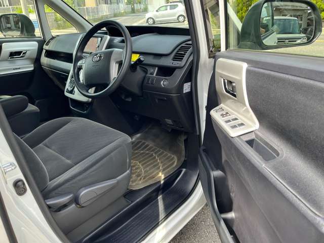 旧車・中古車！お車の事ならカーショップアズ♪【TEL(無料)　0078-6002-708147】自社工場完備なので、ご購入後のアフターフォローもお任せ下さい！