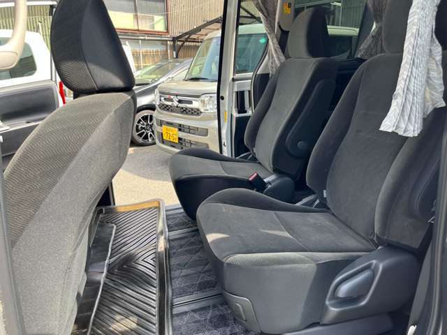 旧車・中古車！お車の事ならカーショップアズ♪【TEL(無料)　0078-6002-708147】自社工場完備なので、ご購入後のアフターフォローもお任せ下さい！