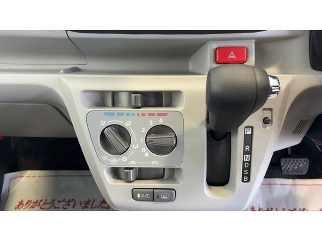 見積、在庫の確認などオンラインにて承っております。ご購入の際には店頭で実際に車をご確認いただいたうえでの契約となります。