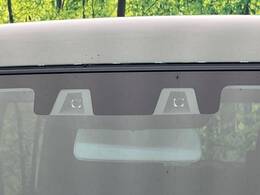 【スズキ　セーフティサポート】走行中に前方の車両等を認識し、衝突しそうな時は警報とブレーキで衝突回避と被害軽減をアシスト。より安全にドライブをお楽しみいただけます。