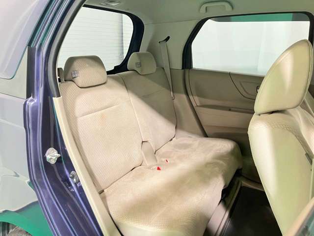 フロントシートのみでなく、リアシートもきれいな状態です★ぜひ一度ご確認下さい★