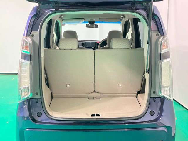 大容量のラケッジスペースは沢山の荷物を積み込む事が可能です！！