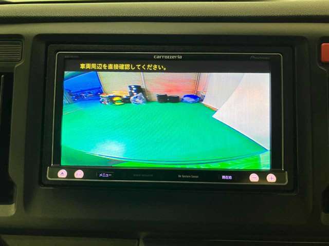 【バックカメラ】死角になりやすい後方もとても見やすいです★車庫入れに自信がない方や縦列駐車が苦手な方にも、おすすめな機能★