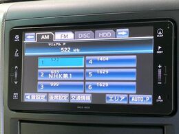 【純正ナビ】人気の純正ナビを装備。オーディオ機能も充実しており、Bluetooth接続すればお持ちのスマホやMP3プレイヤーの音楽を再生可能！毎日の運転がさらに楽しくなります！！