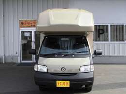 商用車メインに取り扱っております『あけぼのオート』です。トラックコーナーでは1t＆1.5tの4WD車から2tロング車まで幅広くラインナップ！パワーゲート付車も入荷します！