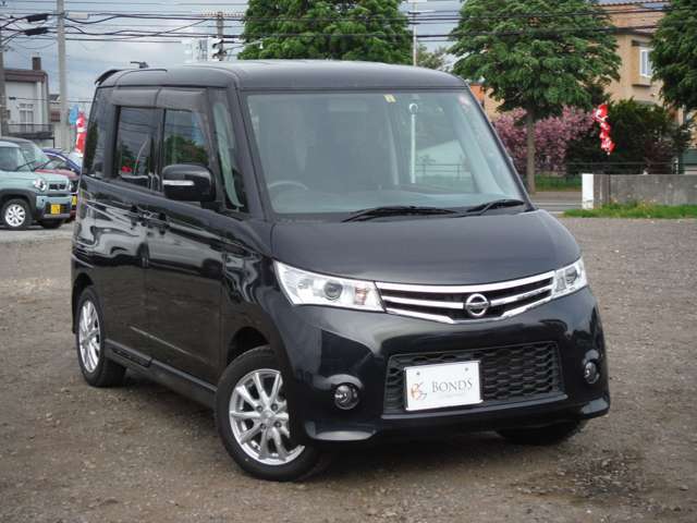 当店は車の品質に自信を持っています！なので、さまざまな角度から70枚以上のお写真載せています。