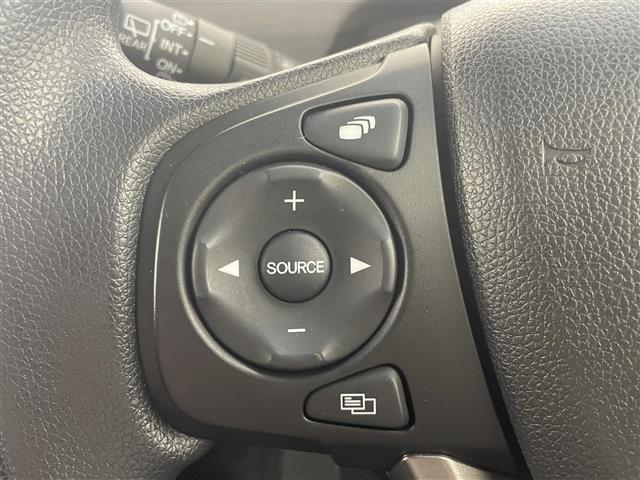【運転席操作部】快適なドライブを楽しむための機能が装備されています！運転席から触れるので、使いやすいです！除菌プランいれていただくと、さらに清潔で安心していただけます！