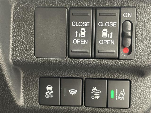【運転席操作部】快適なドライブを楽しむための機能が装備されています！運転席から触れるので、使いやすいです！除菌プランいれていただくと、さらに清潔で安心していただけます！